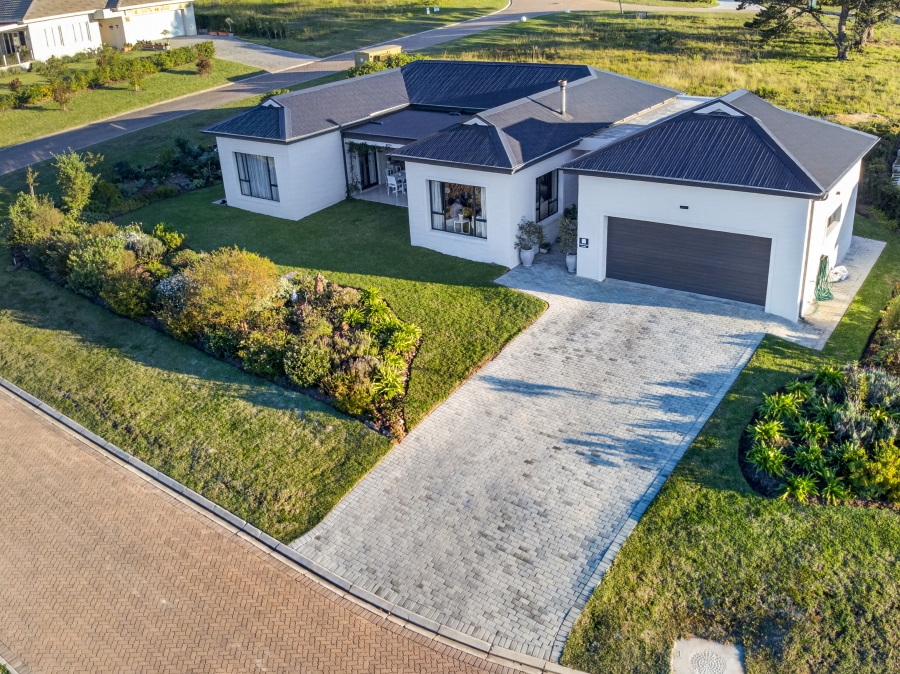 3 Bedroom Property for Sale in Baron View Western Cape